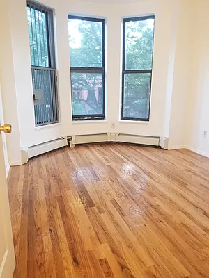 Rented by ZealEstate Group Inc | media 12