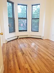 Rented by ZealEstate Group Inc