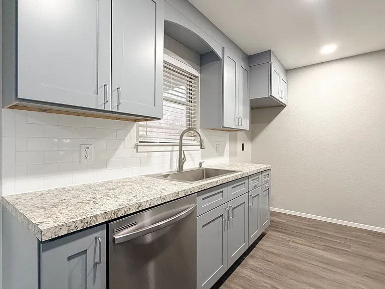 549 NW Hillery St — Photo 10