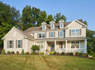 538 High Point Dr, Akron, OH 44321