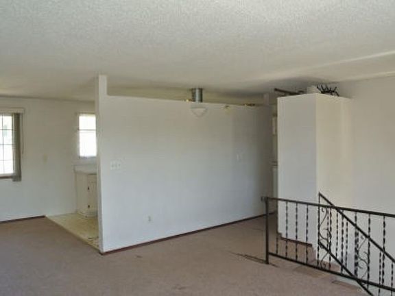 3rd image of 1831 5th St NE