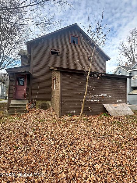 2nd image of 14 Lincoln Street