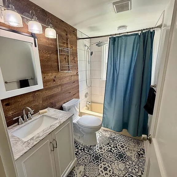 2903 Oak Knoll Dr — Photo 14