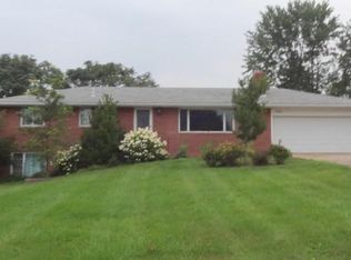 3303 Alpine St NE, Canton, OH 44721