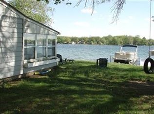 5 N Crooked Lake Dr, Kalamazoo, MI