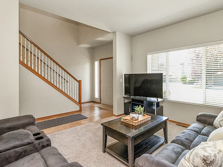 8413 7th Pl SE #A — Photo 3