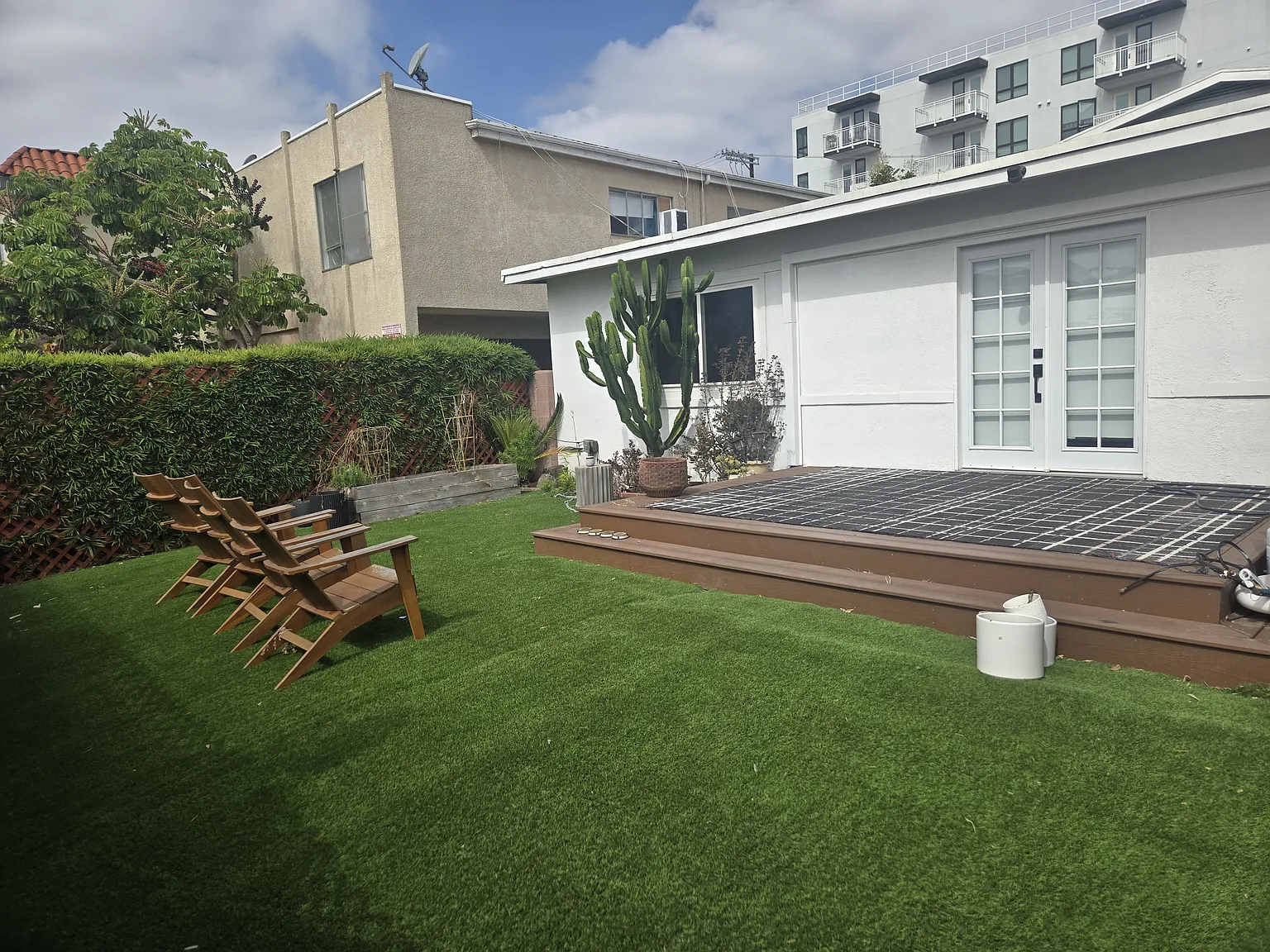 2 bed, 1.5 bath, 1100 sqft, $4,950 — Photo 2