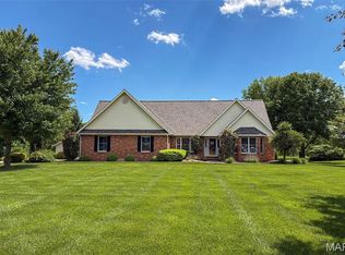 752 E 4th St, Aviston, IL 62216
