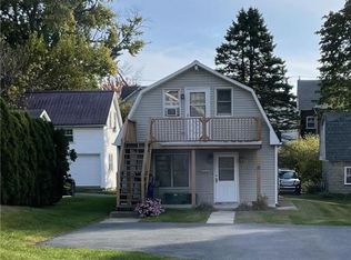 51 S Church St, Nazareth, PA 18064