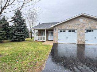 31 Garden Grove Cres, Wasaga Beach, ON L9Z 0E6