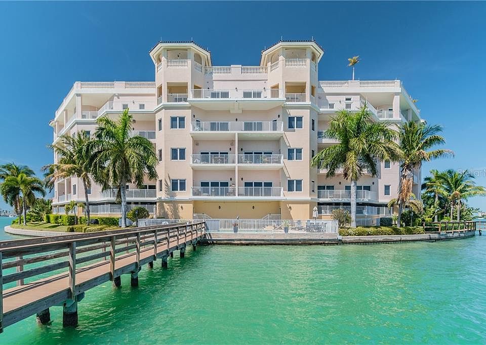205 Brightwater Dr Clearwater Beach, FL, 33767 Apartments for Rent