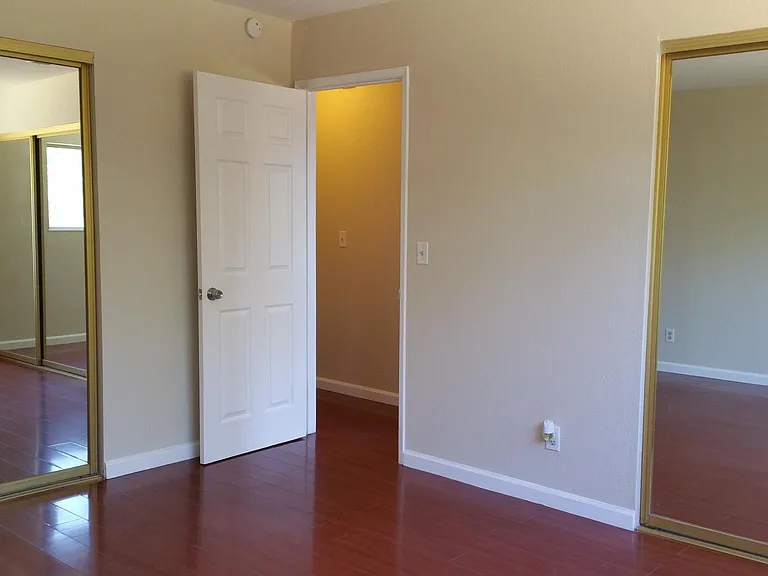 Askham Place Ct — Photo 13