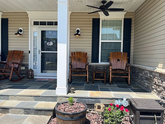 4th image of 133 Ladysmith Dr
