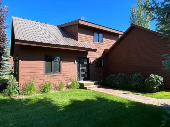 1900 W Cinnamon Teal Rd, Jackson, WY 83001