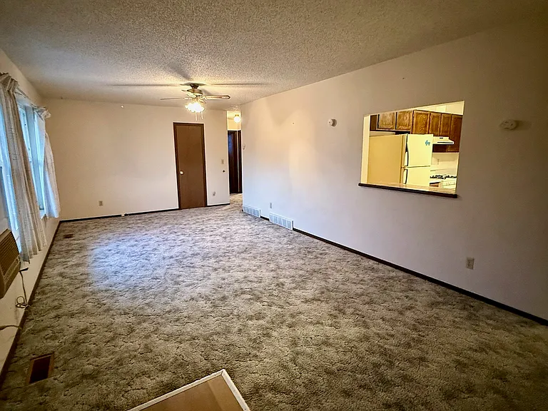 1400 York Ave — Photo 16