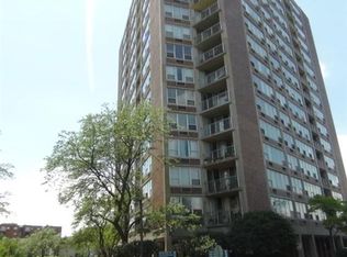 3925 Triumvera Dr #A3F, Glenview, IL
