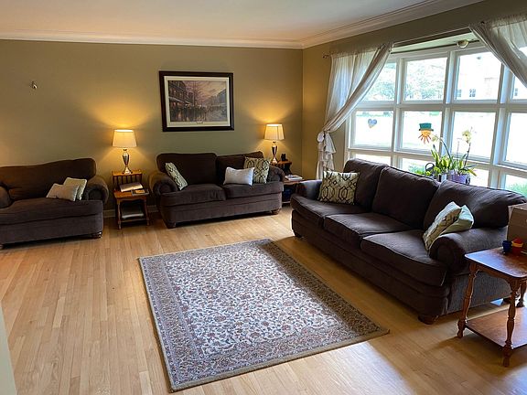 Spacious family room