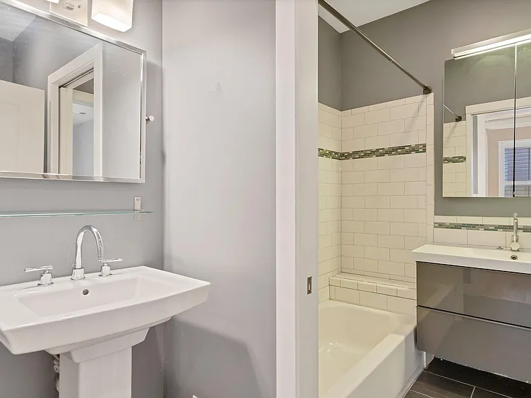 2511 W Caithness Pl — Photo 11