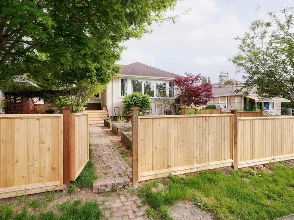 839 Villance St, Victoria, BC V8X 2P5