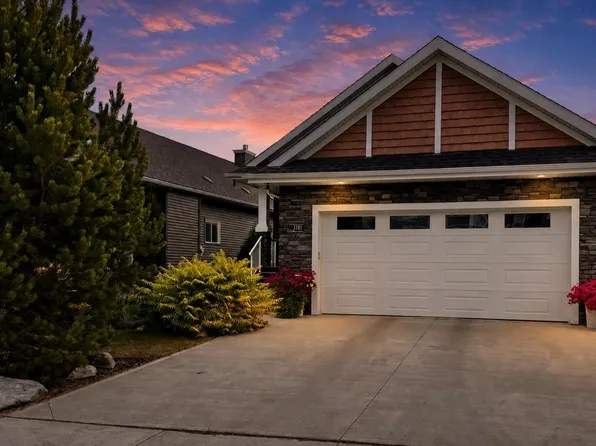 3381 Chickadee Dr NW, Edmonton, AB T5S 0K9