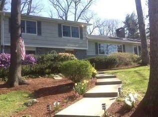 35 Dogwood Hills Rd, Newburgh, NY 12550