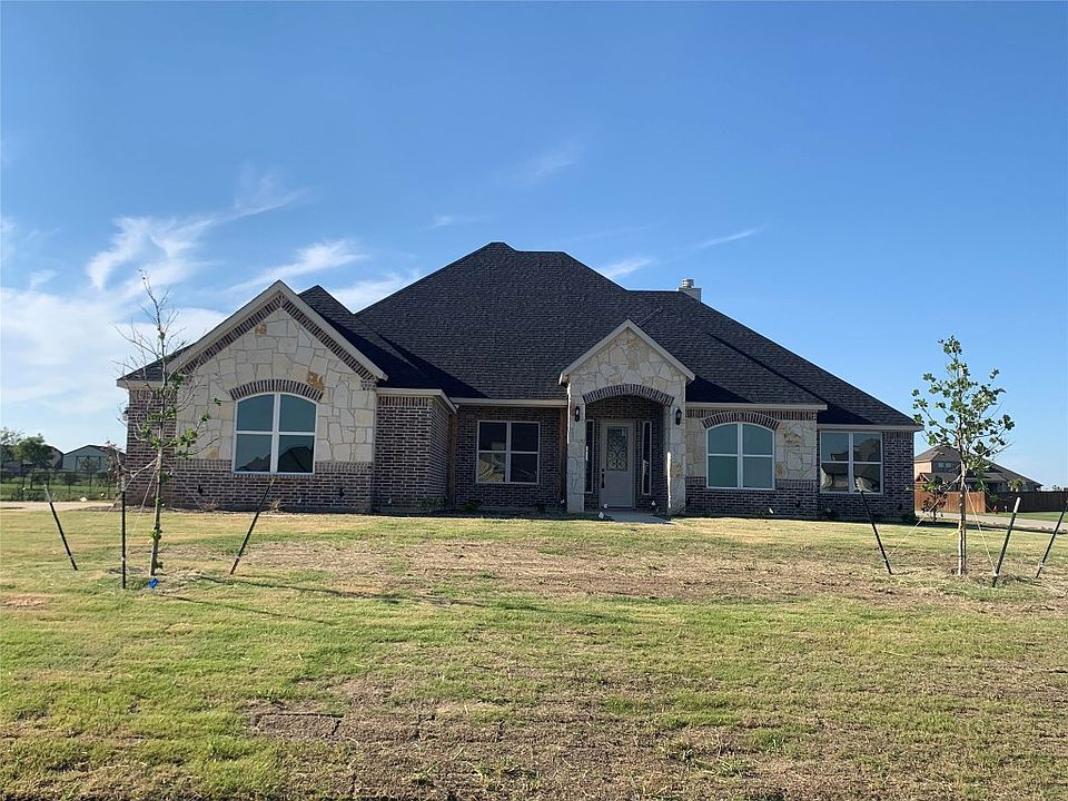 1st image of 210 Westward Dr