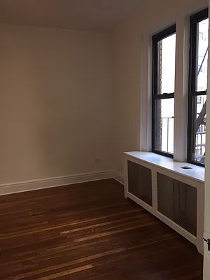 Rented by Solil Management | media 2