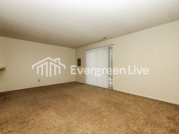 4th image of 2459 Cross Village Dr