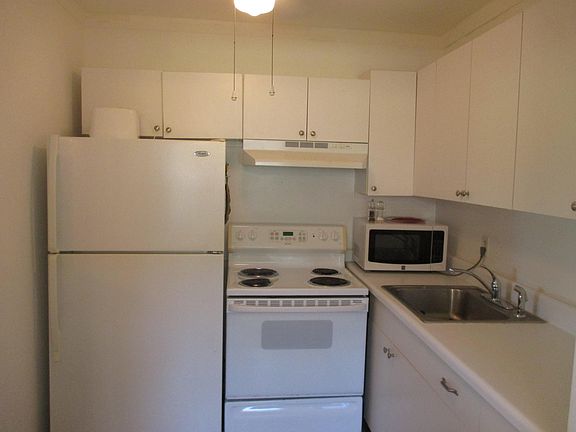 3rd image of 293 Norwich #M