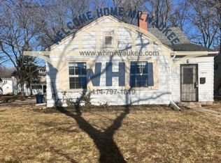 4255 N Sercombe Rd, Milwaukee, WI 53216