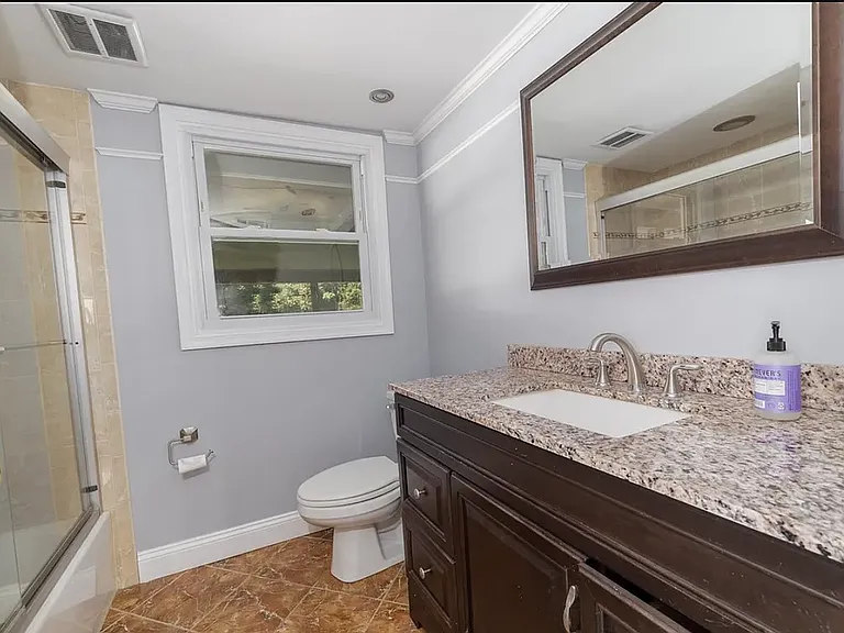 1305 Redditch Ct — Photo 4