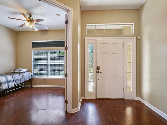 5th image of 13710 DEVAN LEE Drive E