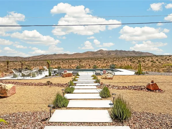 8997 Hermosa Ave, Yucca Valley, CA 92284