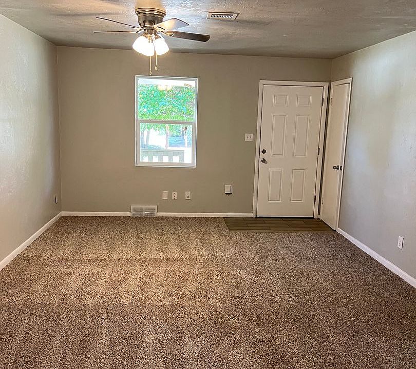 1st image of 4340 Woodedge Dr