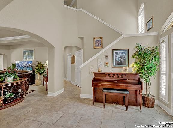 5th image of 452 Hunters Creek Dr