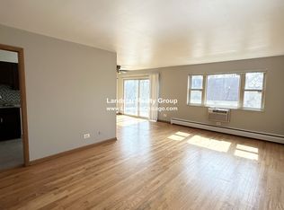 1026 S River Rd APT 3C, Des Plaines, IL 60016