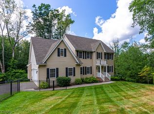 61 Kitchell Rd, Denville, NJ 07834