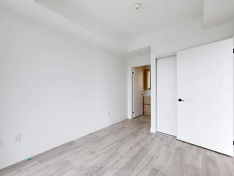 220 Missinnihe Way #1013 — Photo 15