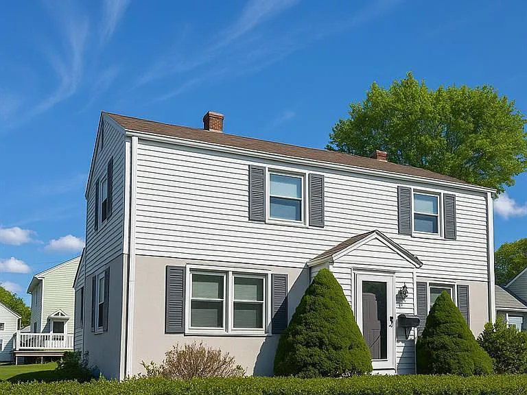17 New Hampshire Dr — Photo 1
