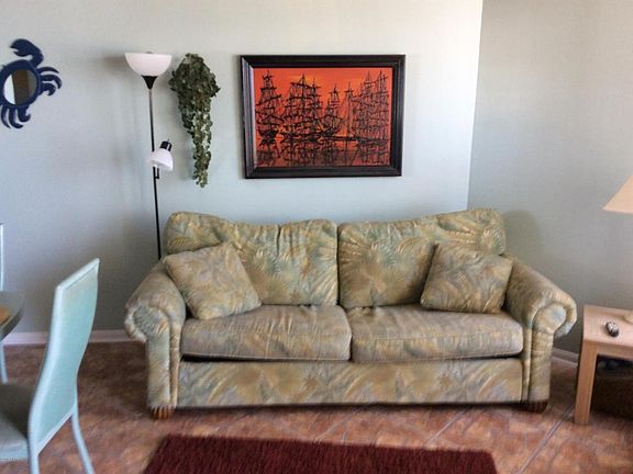 3rd image of 9850 Thomas Dr #202W
