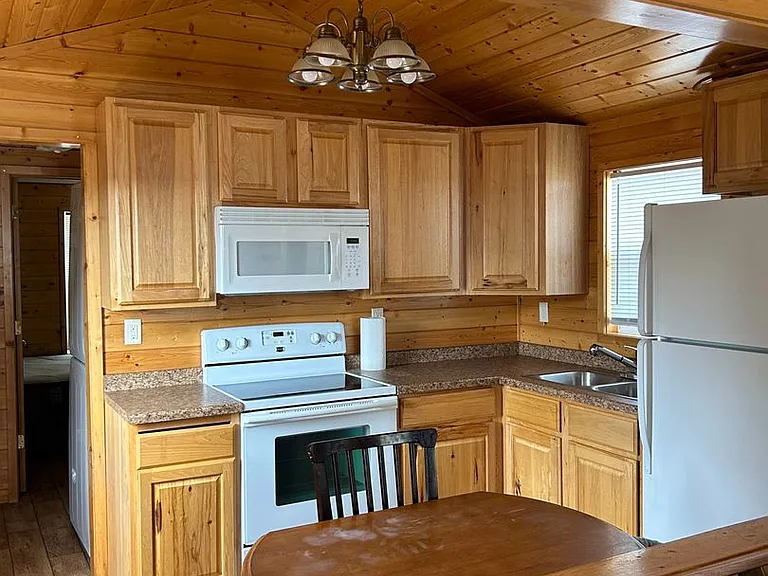 110 North St — Photo 3
