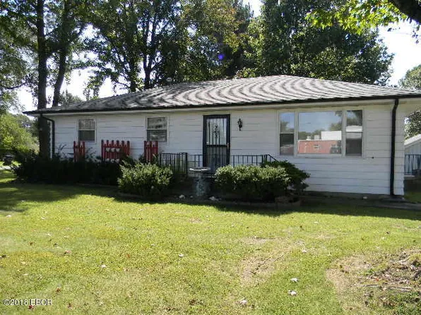 6064 State Route 154, Pinckneyville, IL 62274