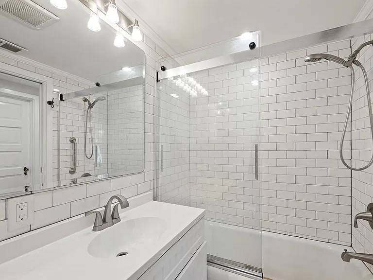 24 Pleasant Ln — Photo 35