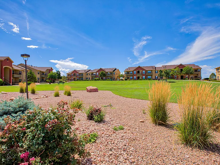 Villas at Park West — Photo 41