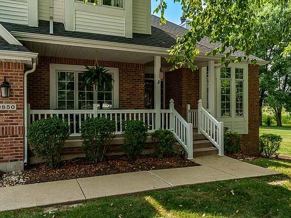 3rd image of 9850 Ridge Way