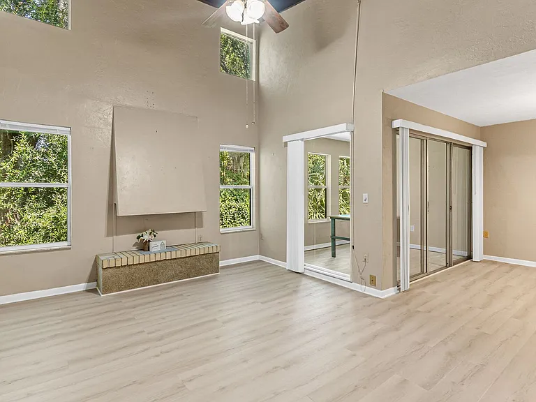 14202 Sandalwood Dr — Photo 8