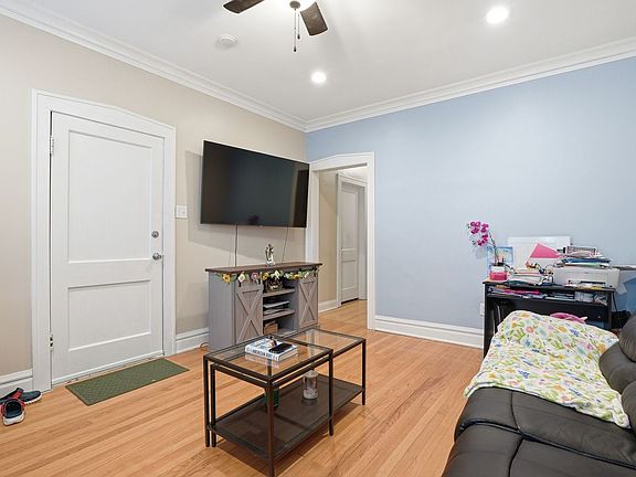2nd image of 1831 S 58th Ct