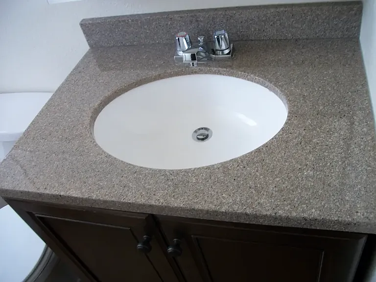 Falcon Apartments — Photo 10