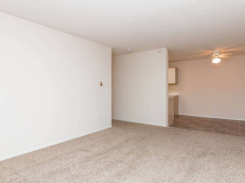 1st image of 4205 Elm Ave #1206