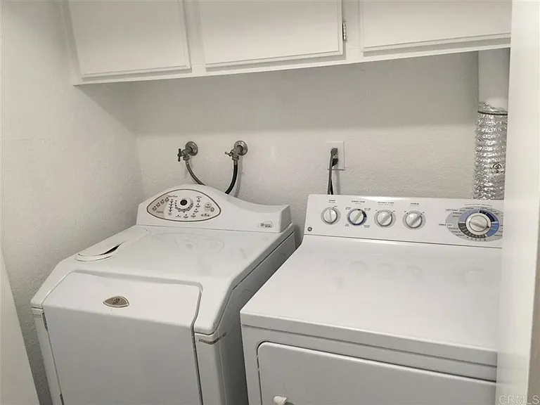 1018 Grape St — Photo 11